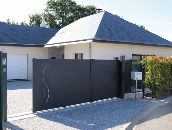 Portail coulissant refoulement 1 c&ocirc;t&eacute; 