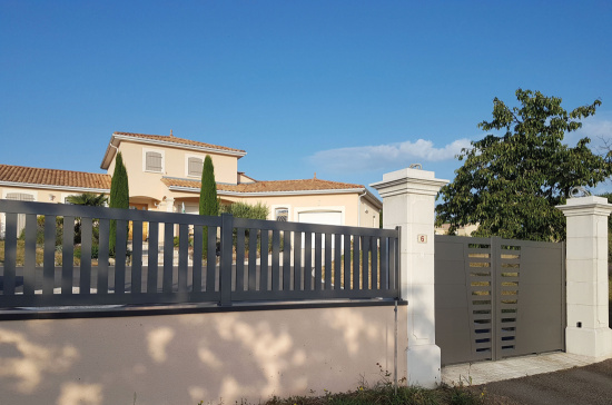 Portail BRIXTON avec sa cl&ocirc;ture VALETTE