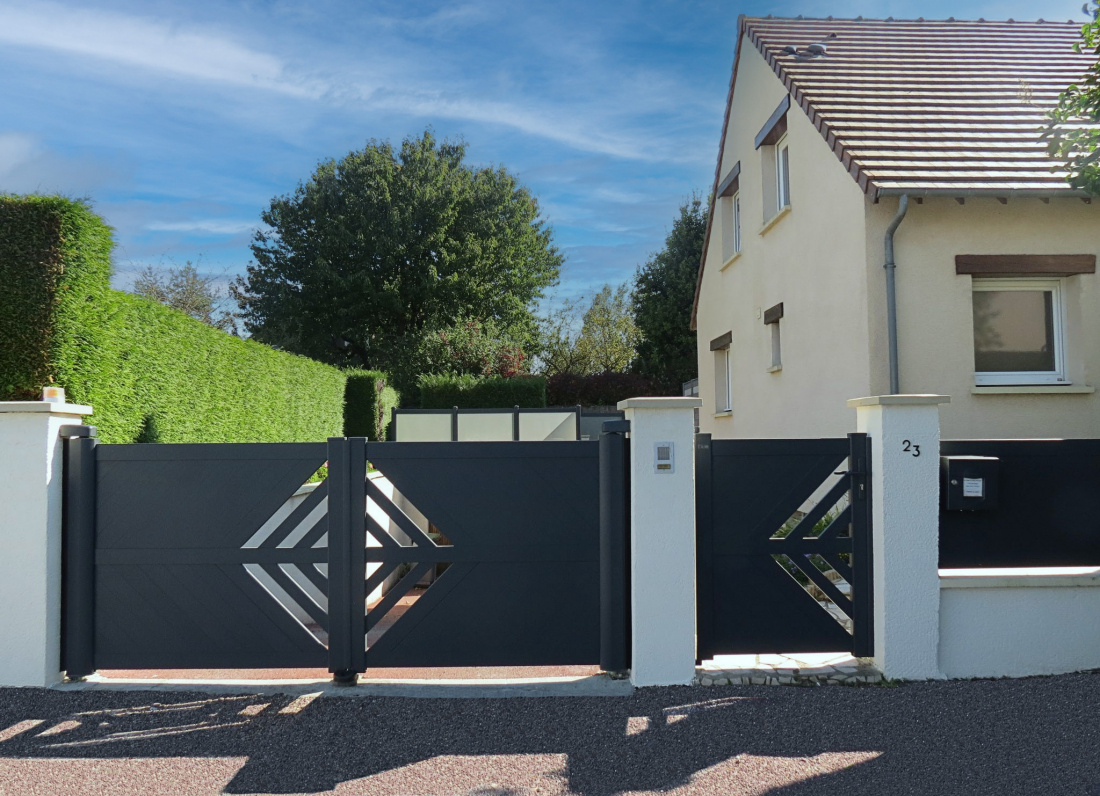 Différences et avantages entre le portail et le portillon