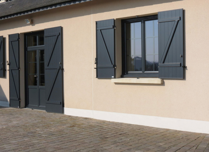 Volet battant en aluminium Maine Cl&ocirc;ture