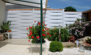 Clôture blanche