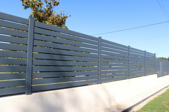 Cl&ocirc;ture Bollene