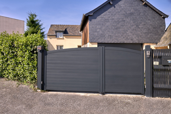 poteau 150 &agrave; sceller