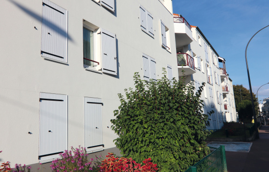 Volets Battants PVC, CHATILLON (92). Maître d’ouvrage : DOMAXIS / Maître d’œuvre : SEEF